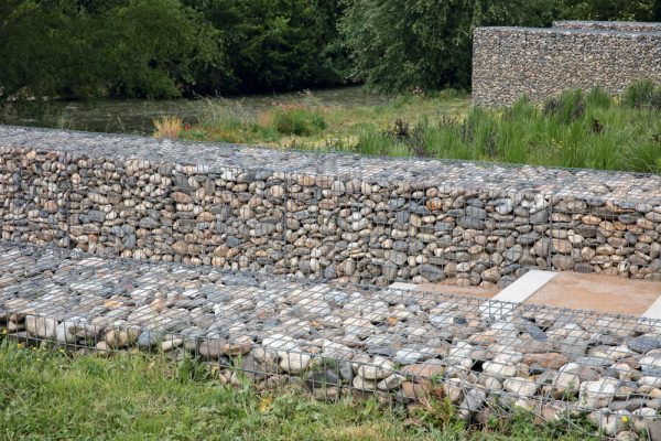 Jardin St Jean
Paysagistes: Ossart- Maurières
Graulhet 31 France
