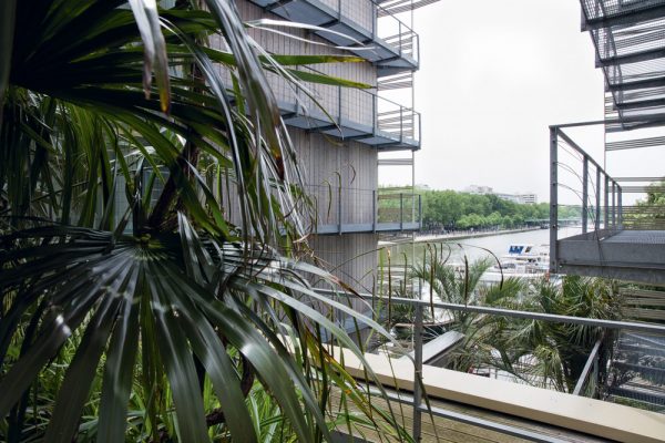 Holiday Inn Express Paris - Canal De La Villette
Paysagistes: Ossart-Maurières