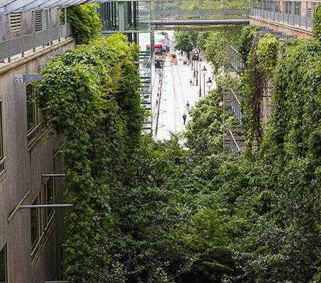 Holiday Inn Express Paris - Canal De La Villette
Paysagistes: Ossart-Maurières